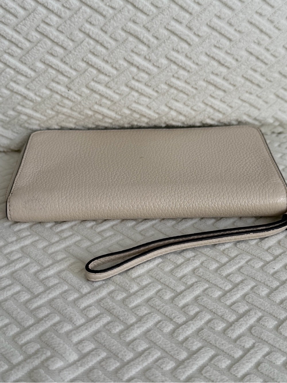 Coach Cream Pebbled Leather Zip Wallet Wristlet with Carriage Logo - Picture 5 of 8